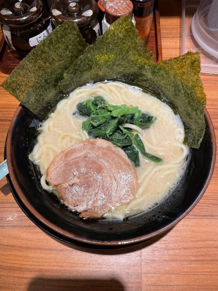 「塩ラーメン(1000円)」@横浜家系ラーメン 壱角家 新橋銀座口店の写真