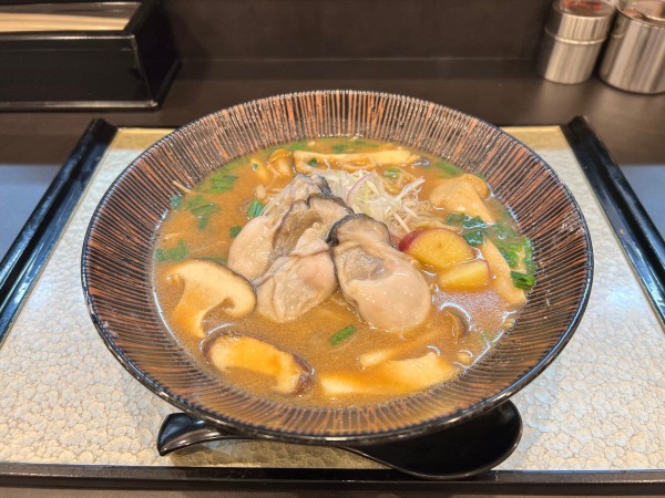 「牡蠣味噌らーめん」@麺者 すぐれの写真
