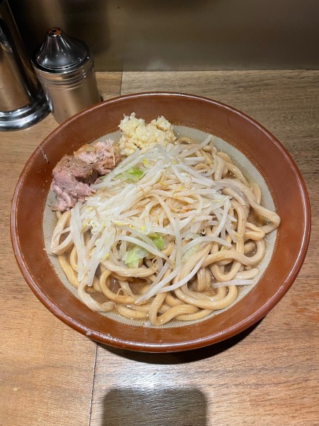 「ラーメン大(1000円)カラメニンニク」@MEN YARD FIGHTの写真