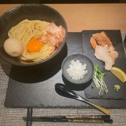 特性たまごかけ麺　大
