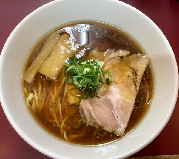 「醤油ラーメン」@らぁ麺 松しんの写真