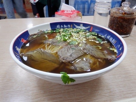 「牛肉面」@2路老湯拉面の写真