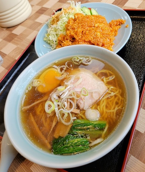 「ラーメン チキンライス」@利根飯店の写真