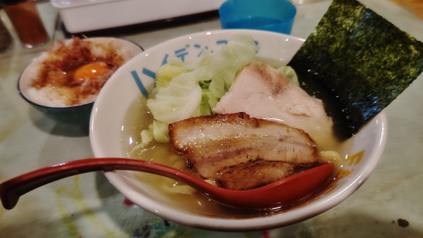 「朝ラー塩太麺６００円＆卵かけ１５０円」@ハイデン.コッコFACTORYサマンサ・タマサの写真