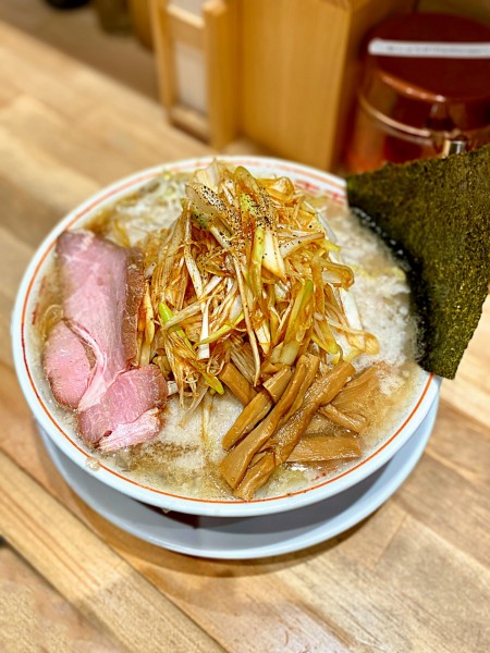 「ネギらーめん」@東京背脂ら～めん 麺王 渋谷本店の写真