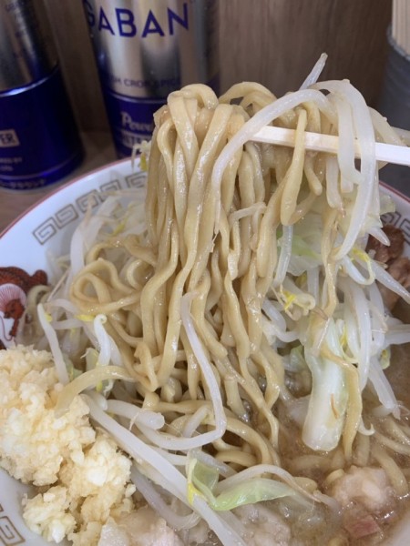 「小ラーメンニンニクアブラマシマシ」@豚山 大船店の写真