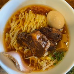 味付玉子入り太麺しょうゆ（太麺味玉S.S.E）