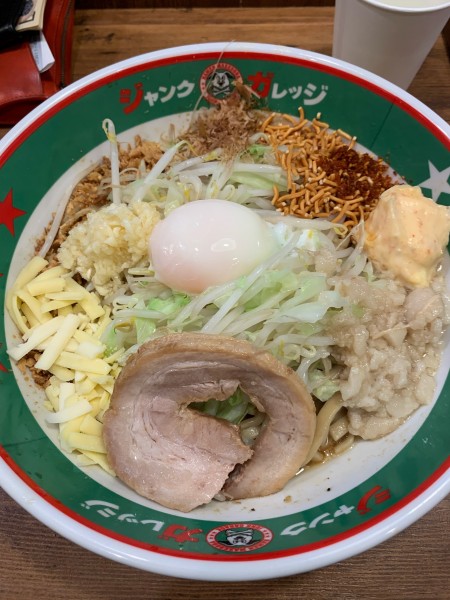 「まぜそば大」@ジャンクガレッジ 大宮2号店の写真