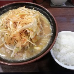 ねぎ味噌ラーメン　　930円