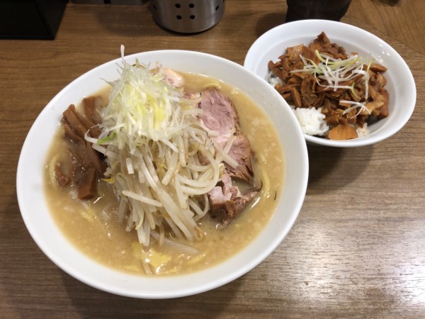 「味噌ラーメン900円＋クーポンミニ豚丼」@味噌麺処 田坂屋の写真