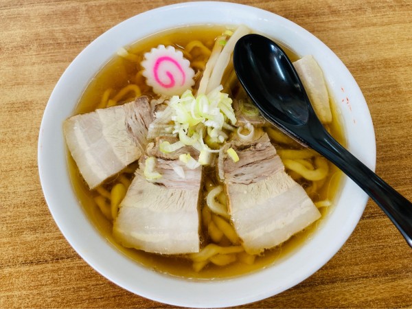 「極太手打ちチャーシュー麺」@食堂なまえの写真