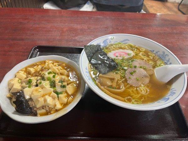 「半マーボー丼ラーメン」@二葉の写真
