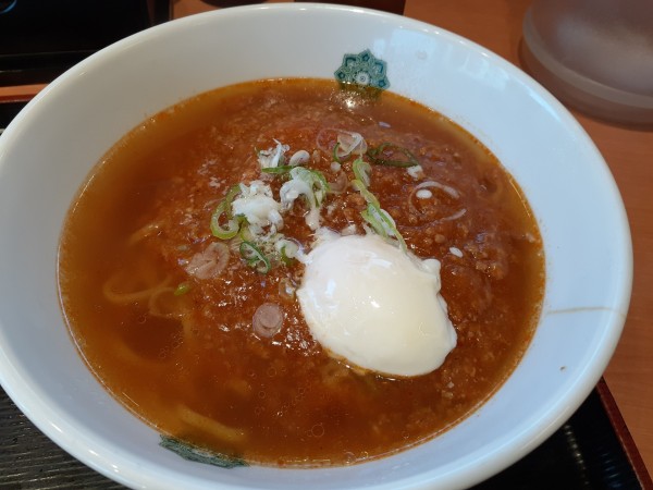 「温玉旨辛ラーメン」@日高屋 柿生駅前店の写真