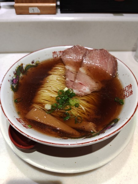 「醤油らーめん」@鯛塩そば 灯花 アトレ上野店の写真