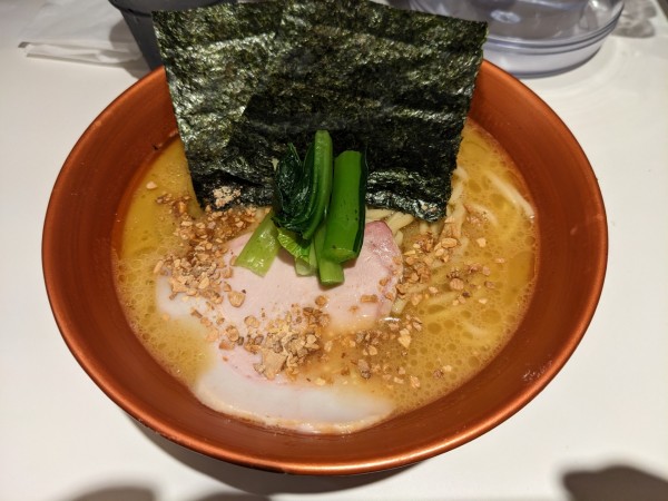 「ガーリックめん」@家系ラーメン 革新家 TOKYOの写真