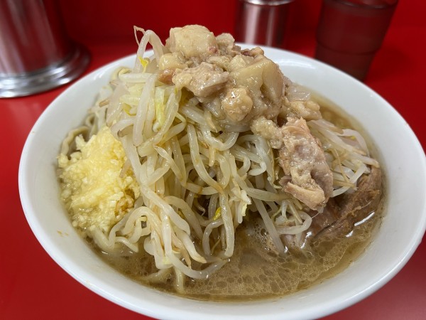 「ラーメン　麺少なめ」@ラーメン二郎 柏店の写真