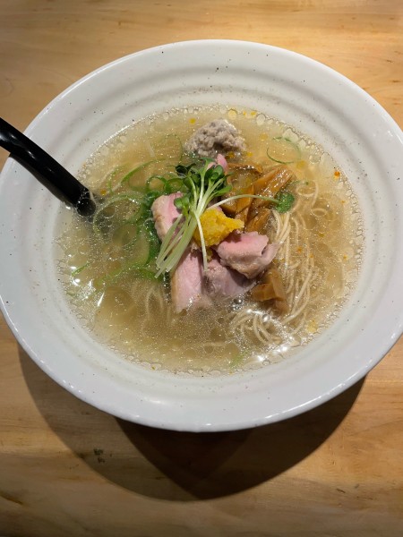 「塩らぁ麺」@鴨だしらぁ麺 轟の写真