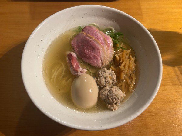 「特製 京鴨だし塩らぁ麺」@らぁ麺 吉井 勝どき店の写真