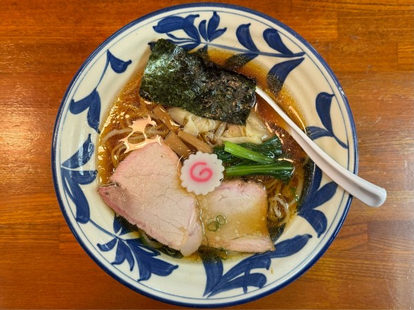 「ワンタン麺」@手打ち中華そば 竹の助の写真