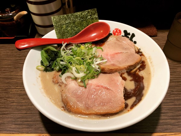 「極太ロースこってり 黒」@戯拉戯拉の写真