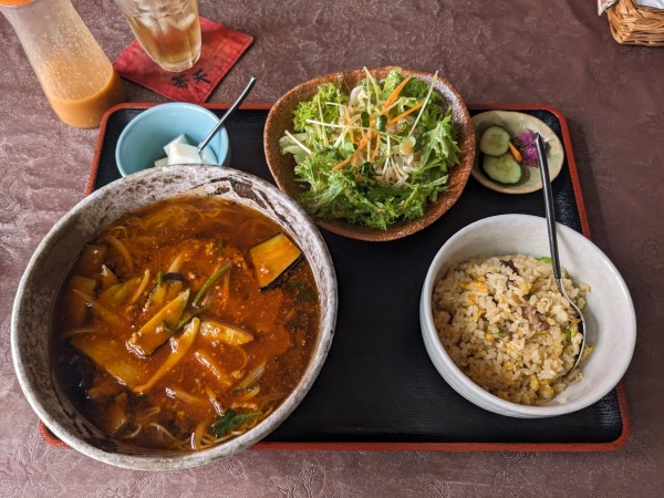 「麻婆茄子あんかけらーめん＋半チャーハン　990円」@中華酒房 蒼天の写真
