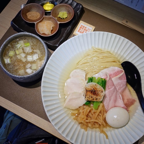 「『特製』帆立の昆布水つけ麺 白【塩】1,400円」@Tokyo Style Noodle ほたて日和の写真