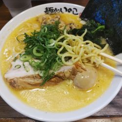 あさりバターの塩ラーメン(中)·味玉·チャーシュー·ライス