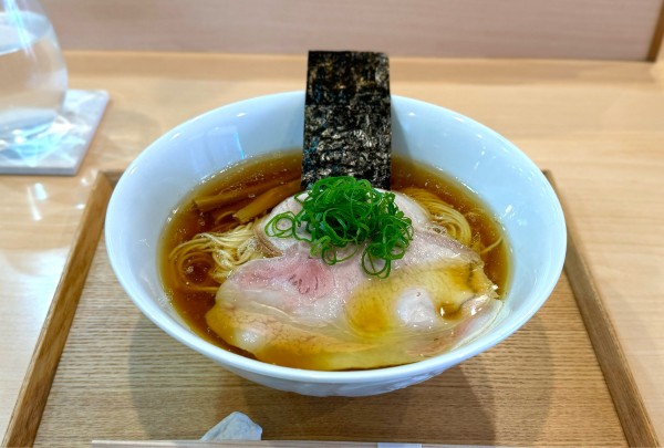 「醤油らぁ麺 ¥1600」@飯田商店 湯河原本店の写真