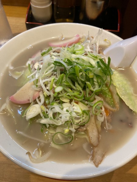 「ちゃんぽん¥900＋ごま塩おにぎり¥100」@どんたくの写真