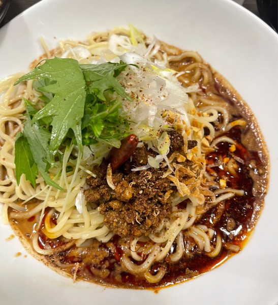 「紅汁なし坦々麺大盛」@四川麺条 香氣 千歳烏山店の写真