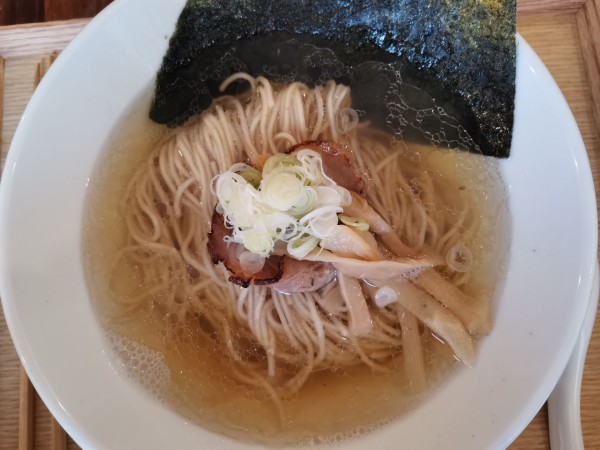 「煮干しそば極しお」@中華そば 鶴亀の写真