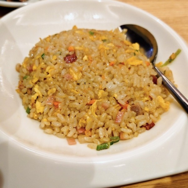 「担々麺＋半炒飯」@北京烤鴨店  高田馬場店の写真
