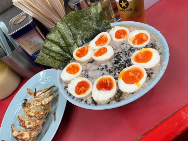 「岩のり味噌コテコテ味玉玉玉玉玉海苔」@ラーメンショップ 牛久結束店の写真