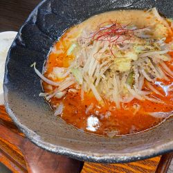 辛味噌らーめん（1,040円）,ご飯（150円）