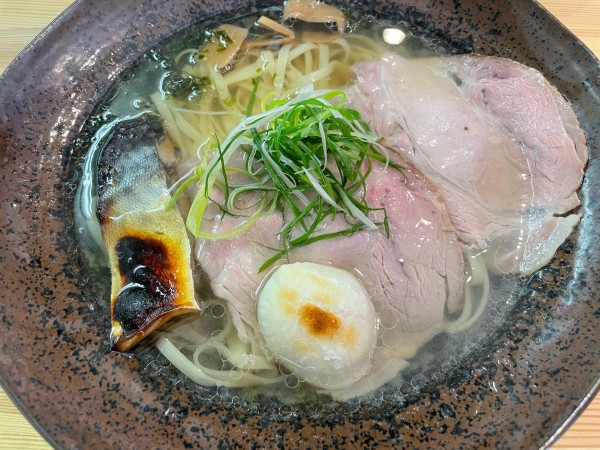 「枯鯖塩(焼きもち入り)@1100」@らーめん 彩哲 ~isato~の写真