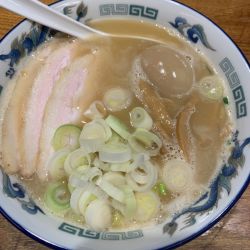 鶏と豚皮のラーメン【限定】