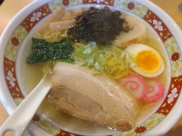 「はこだて塩らーめん¥850＋岩のり（JAFクーポン無料）」@はこだて塩らーめん しなのの写真