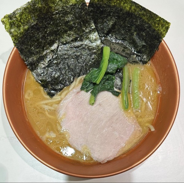 「ラーメン」@家系ラーメン 革新家 TOKYOの写真