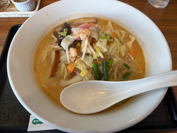 「ピリカラちゃんぽん　麺2倍」@長崎ちゃんぽんリンガーハット 草加谷塚店の写真