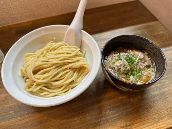 「肉汁つけ麺（並盛・250g）920円→500円」@麺屋 承太郎の写真