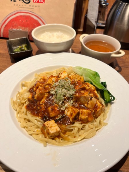 「汁なし麻婆麺」@錦城 小牧店の写真