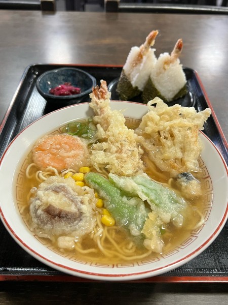 「天ぷら中華」@山水本店の写真