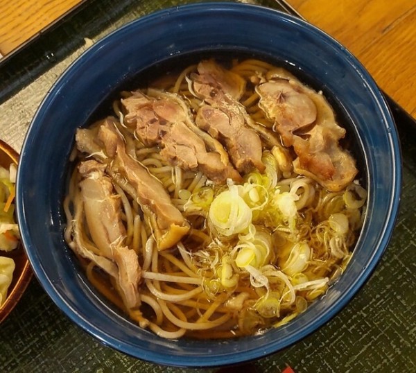 「肉そば・冷」@石臼十割そば森久の写真