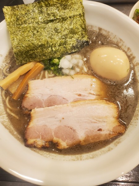 「濃厚とりにぼ」@麺や あらたの写真