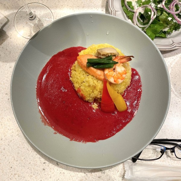 「シーフードピンクカレー」@MARUNOUCHI BASEの写真