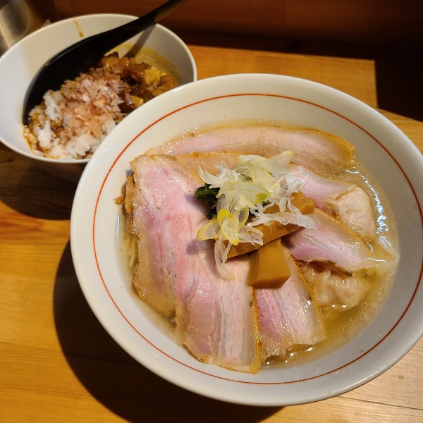 「白海老ワンタンチャーシュー¥1450+カレー丼¥350」@日本橋 朱鷺の写真