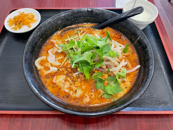 「本場四川痺れる麻辣刀削麺」@天香宴の写真