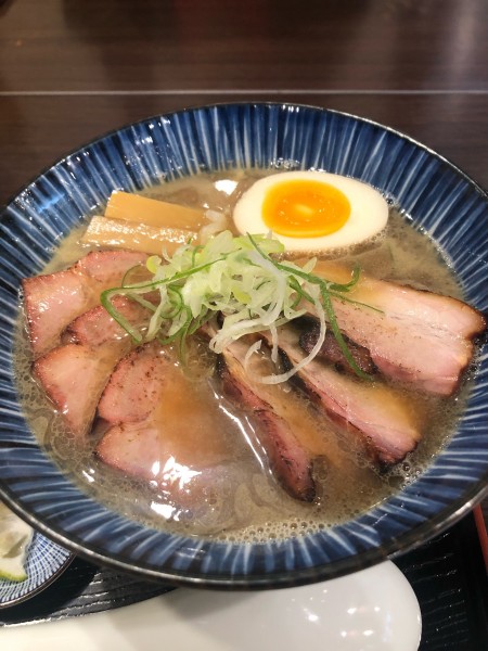 「焼きサバ醤油らぁ麺　チャーシュー4枚tp」@らぁ麺 幸跳の写真