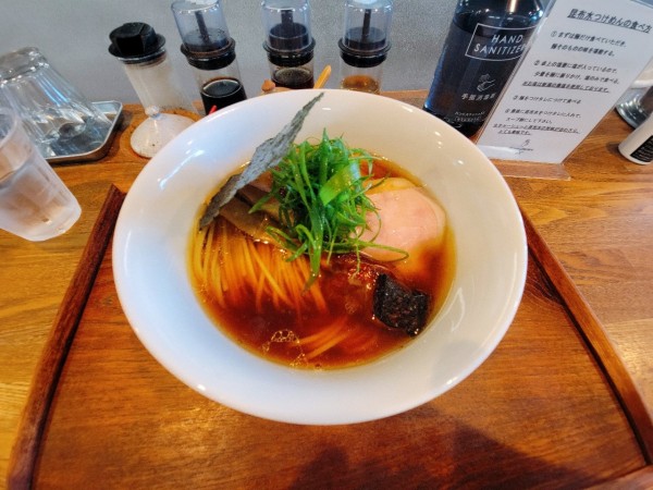 「醤油そば」@YOKOKURA STOREHOUSEの写真