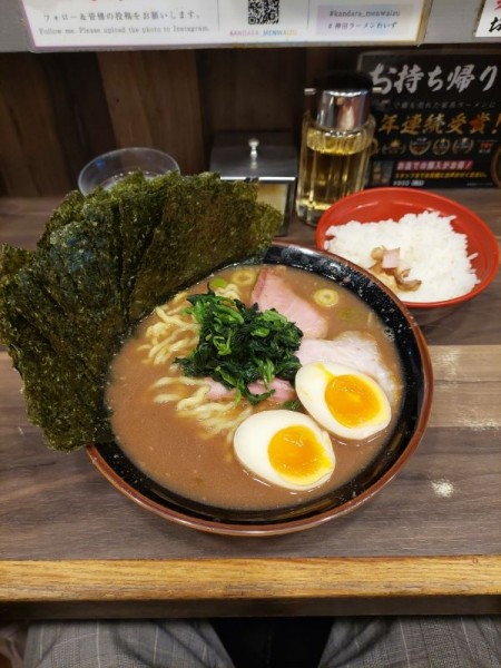 「のり玉ラーメン+のり増し+小ライス」@神田ラーメン わいず 神田本店の写真